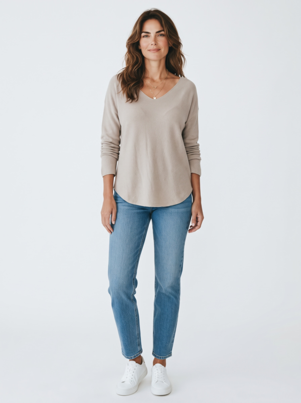 Tunnstickad V-ringad Tröja Stella Beige Dam