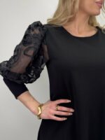 Klänning svart med puffärm