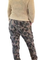 Cargobyxor i camouflage med stretch